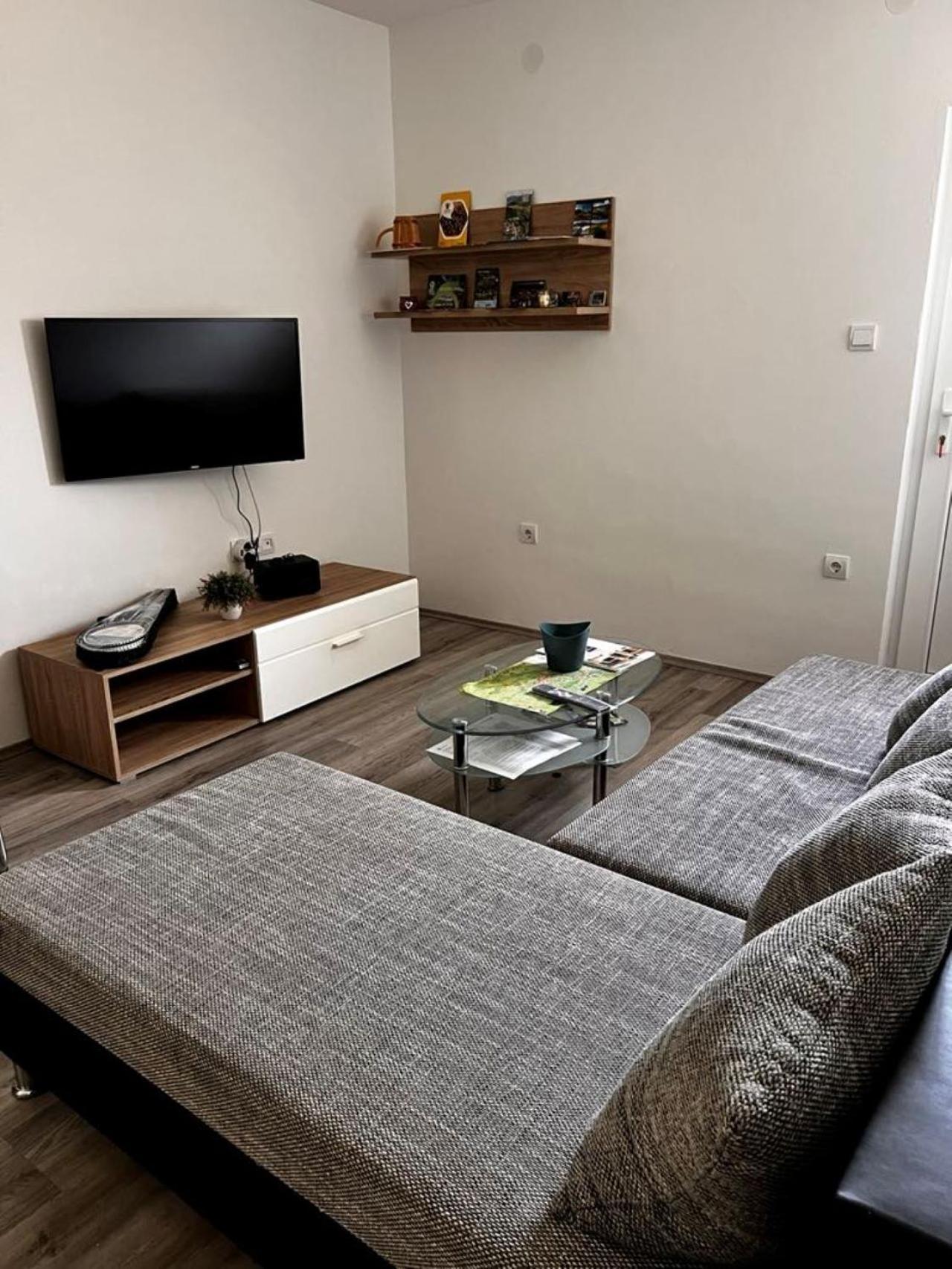 Apartman Borna Otočac Zewnętrze zdjęcie