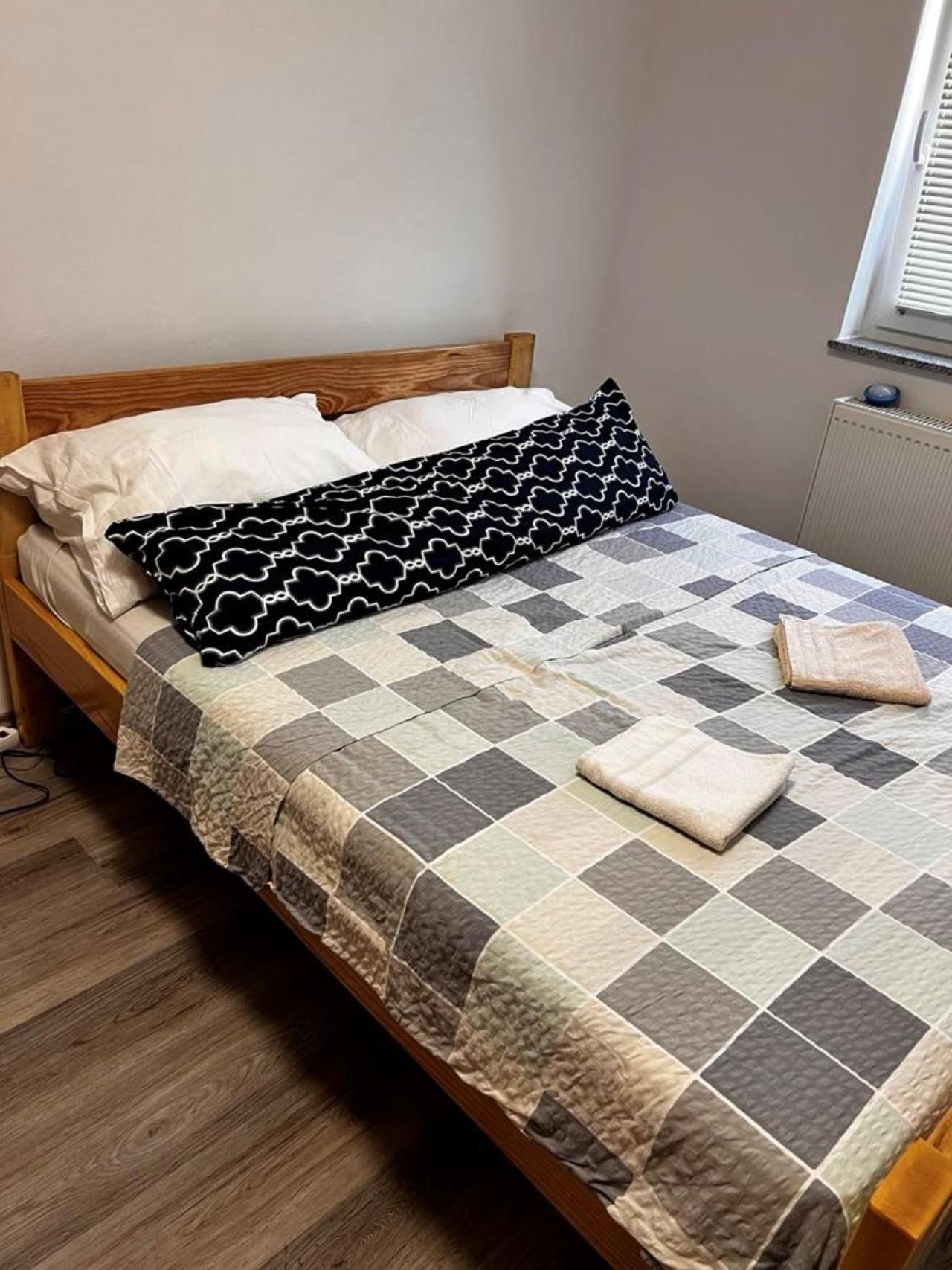 Apartman Borna Otočac Zewnętrze zdjęcie