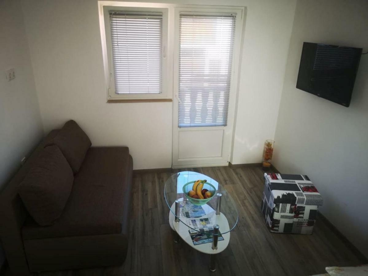 Apartman Borna Otočac Zewnętrze zdjęcie